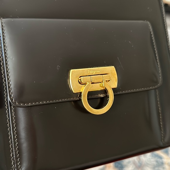 Authentic Salvatore Ferragamo Handbag Gancini Leather Brown Bag Vintage - Picture 8 of 16